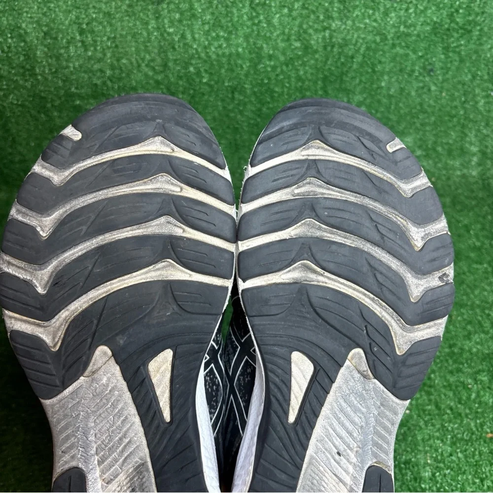 ASICS Gel-Kayano 29 Women’s Size 10.5 Black White Athletic Running Shoes‎